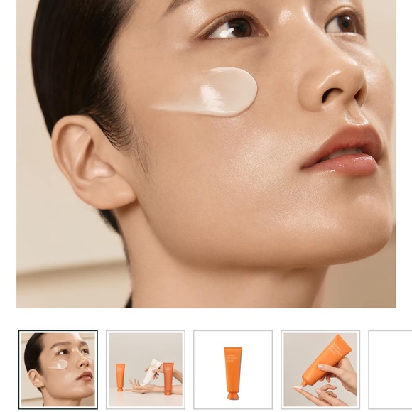 Sulwhasoo Overnight Mask and Gentle Foaming Cleanser Bundle - Picture 5 of 9